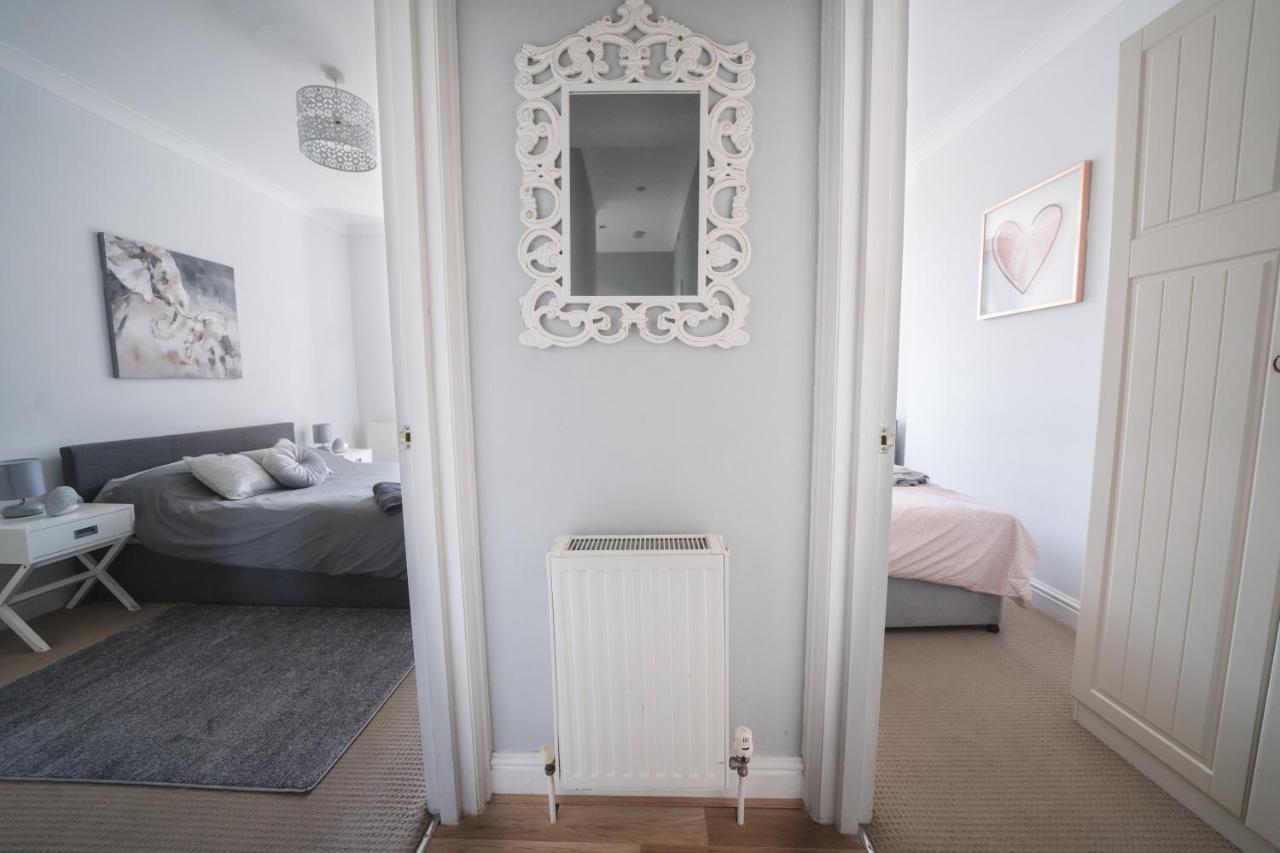 Luxury Apartment In Борнмут Екстер'єр фото